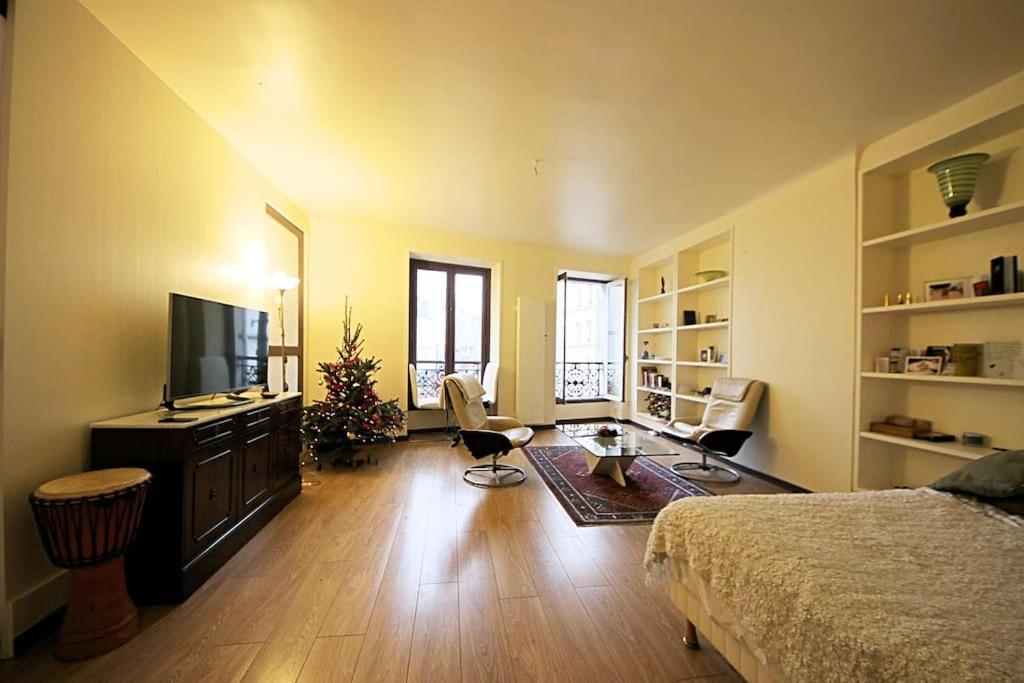 Ferienwohnung Eiffel Tower Paris Exterior foto